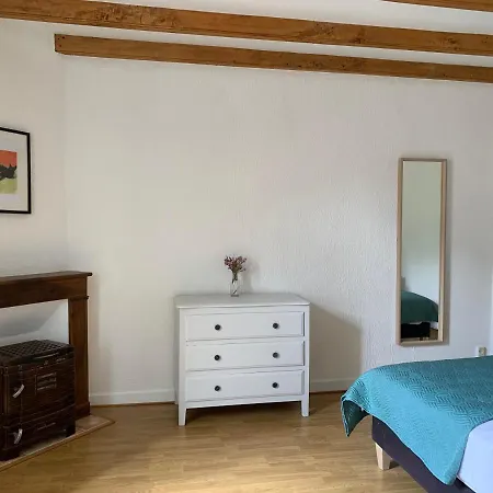 Au Coin Des Arbres Feriehus Biron (Dordogne)