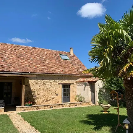 Au Coin Des Arbres Feriehus Biron (Dordogne)